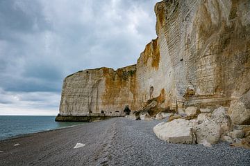 de beroemde krijtrotsen in etretat