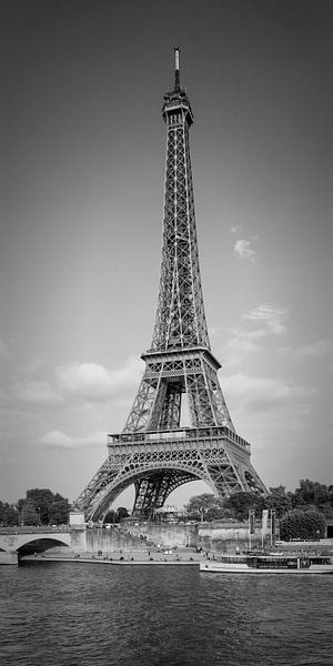 PARIS Eiffelturm & Seine Panorama | Monochrom von Melanie Viola