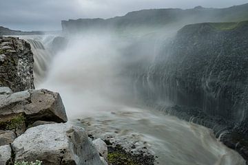 Dettifoss, the falling fall by Gerry van Roosmalen
