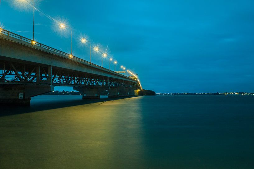 Auckland Bridge by Chris Snoek