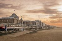 Scheveningen: Kurhaus in avond gloed