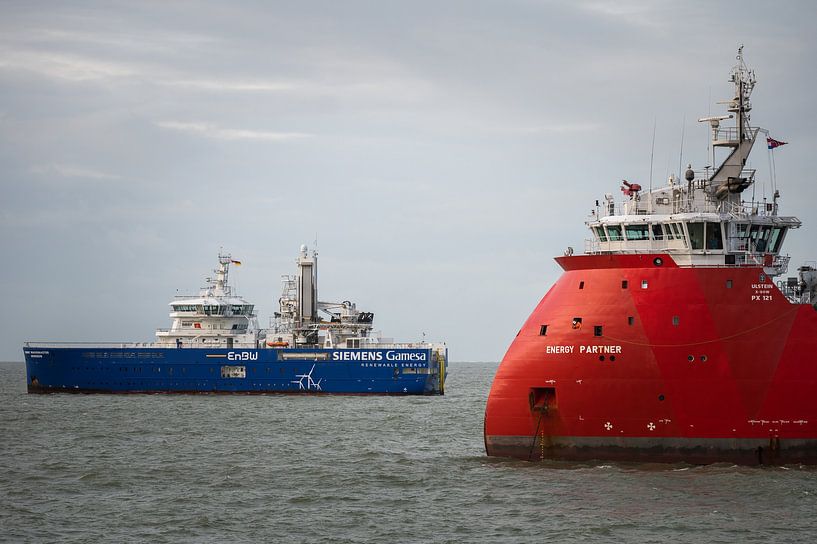 Energy Partner &amp; Bibby Wavemaster Horizon van Jan Georg Meijer
