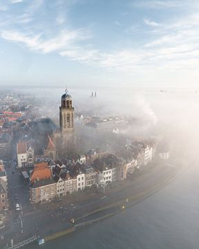 Deventer in de mist van Erwin Doorn