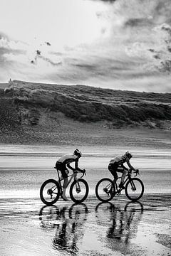 Cyclistes de plage à Noordwijk sur Sander de Vries