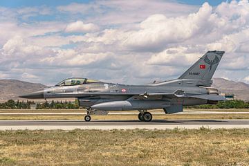 Turkish General Dynamics F-16C Fighting Falcon. by Jaap van den Berg