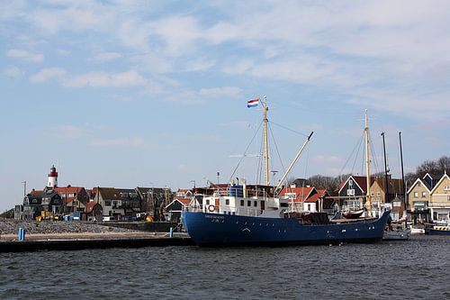 Voor anker bij Urk.
