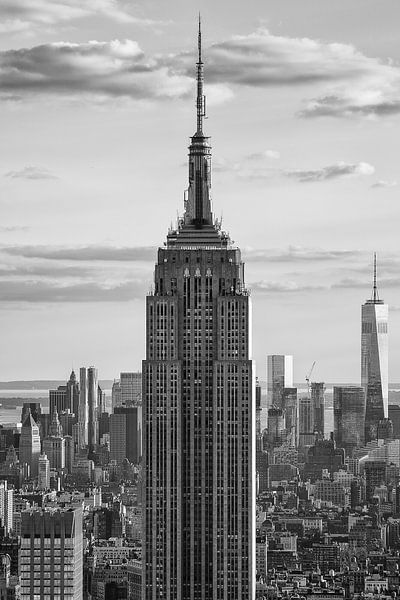Empire State Building in zwart wit  van Thea.Photo