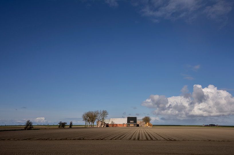 Farmhouse in the Groninger Noordpolder by Bo Scheeringa Photography