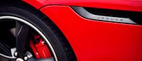 Rode jaguar F type coupe V6 s van Ansho Bijlmakers thumbnail