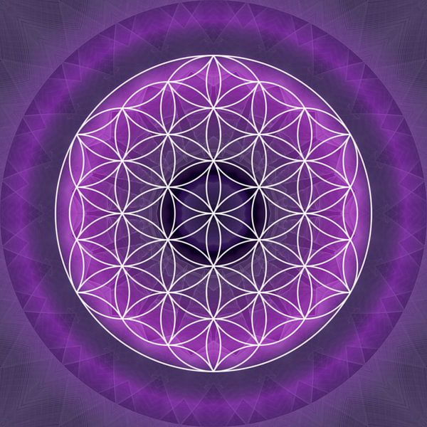Crown Chakra with Flower of Life by Christine Bässler