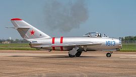 Mikoyan-Gurevich Mig-17F Fresco. van Jaap van den Berg