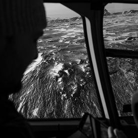 Helikopter vlucht tijdens de Ijslandse winter van Guido Boogert