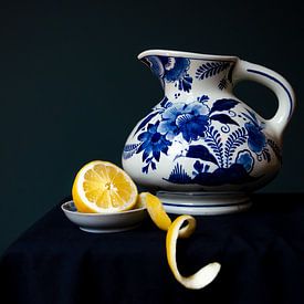 Jug and lemon by Studio Elsken