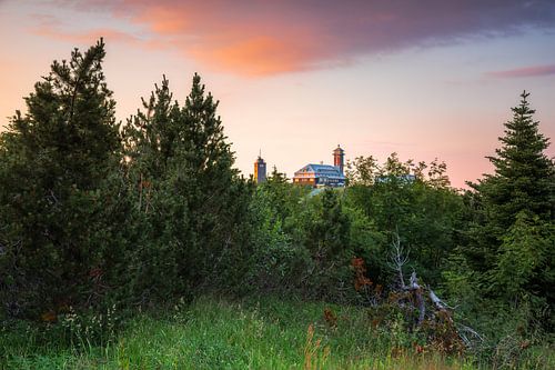 Vue sur la maison Fichtelberg en été