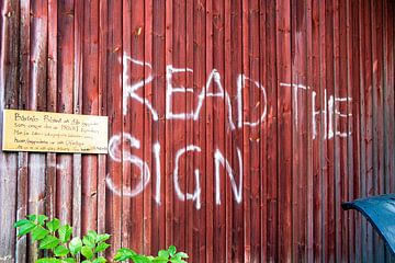Read the sign by Evert Jan Luchies
