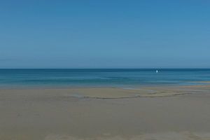 Meer und Strand, Horizont Segelboot