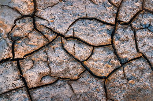 Uitgedroogde klei in de Waddenzee | Abstracte natuurfotografie | Structuren