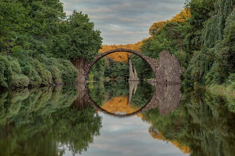 Rakotzbrücke zonsondergang van Hettie Planckaert