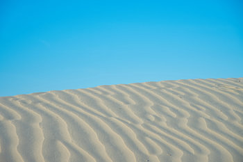 Zandlijnen in stille Sahara van Nederland