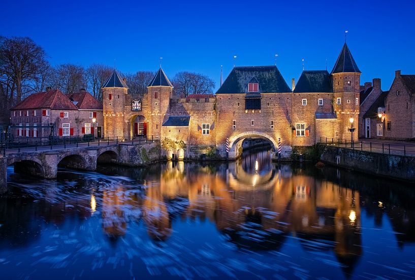 Koppelpoort in Amersfoort. by Justin Sinner Pictures ( Fotograaf op Texel)