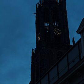 Silhouet Lieve vrouwe toren in Amersfoort by Lars van 't Hoog