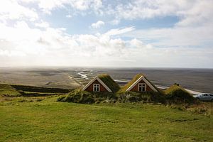 Maisons islandaises typiques sur Louise Poortvliet