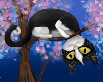 Un drôle de chat dans un arbre en fleurs