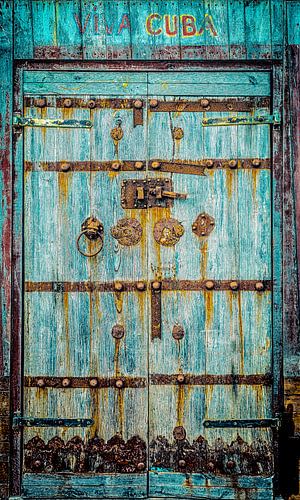 Cuba door by Freddy Hoevers