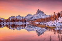 herbstlicher Sonnenaufgang am Lago di Federa