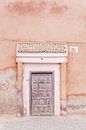 Pastel kleurige deur in Marrakesh van Leonie Zaytoune thumbnail