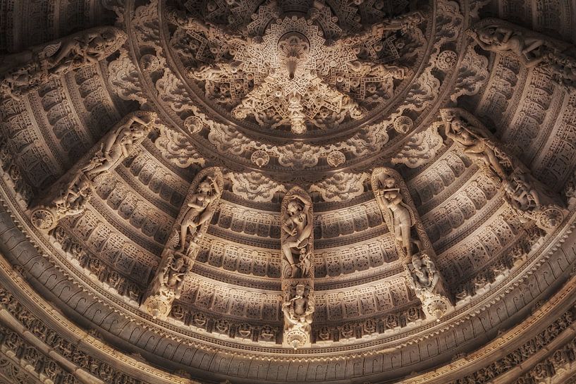 Ranakpur Jain Temple by Sebastiaan Bergacker