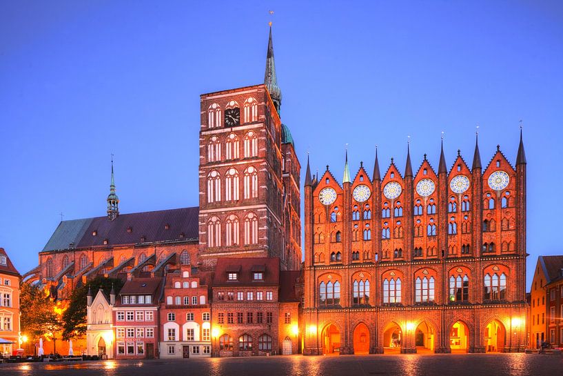 Old Market with Nikolai Church and Old Town Hall at dusk, Old Town, Stralsund, Mecklenburg-Western P by Torsten Krüger