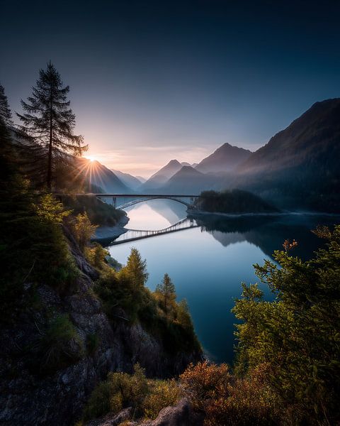 Feuer am Horizont von fernlichtsicht