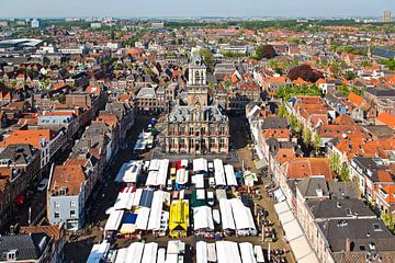 Market in the centre of Delft by Anton de Zeeuw