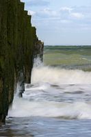 Breaking the waves 2