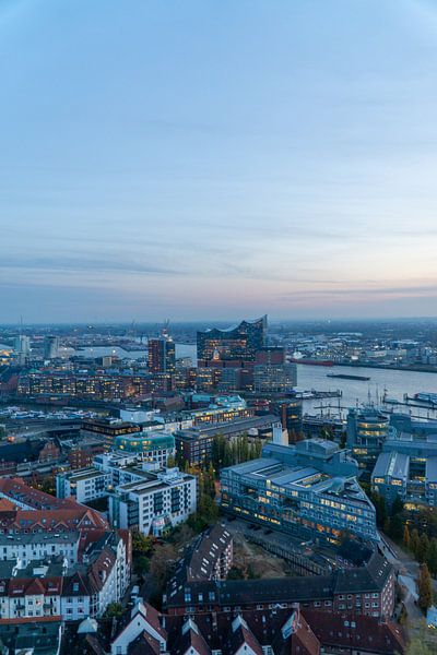 Hamburg by Hello Pompoyo