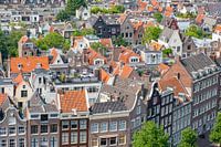 Panoramablick über den Frühling Amsterdam vom Westerkerk-Turm aus.