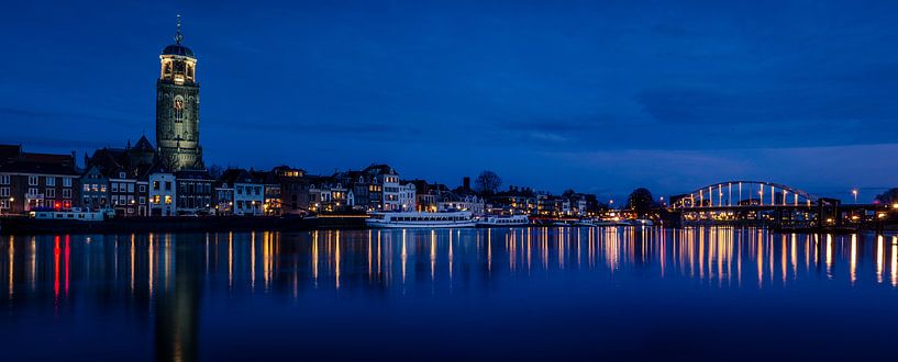 Deventer blauw van Robert Stienstra