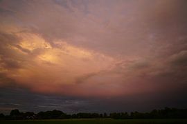 Ondergaande zon boven de Achterhoek van Jan Nuboer
