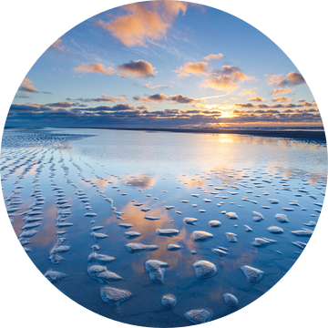 Zonsondergang op het strand van Ameland - Natuurlijk Ameland