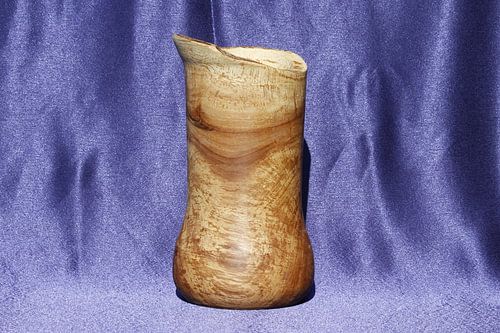 Vase en bois
