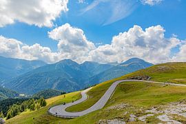 Nockalm Strasse en Autriche (Carinthie)