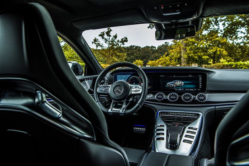 Mercedes-Benz AMG GT 63 interieur van Bas Fransen