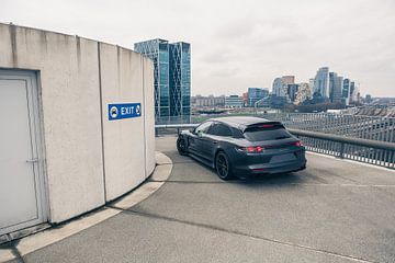 Porsche Panamera 4S in Amsterdam by Sebastiaan van 't Hoog