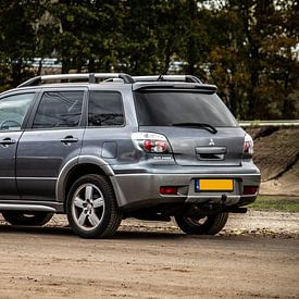 Mitsubishi Outlander 2.4 4X4 sur Kim Reuvekamp