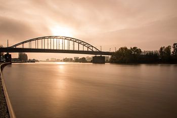 Pont John Frost au lever du soleil Arnhem
