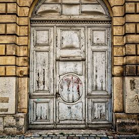 Old door in Berlin von MattScape Photography