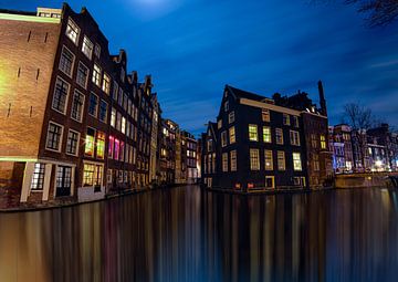 de hangende huizen van Amsterdam
