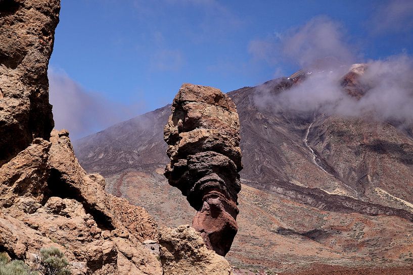 Finger of God in colour by Henk Langerak