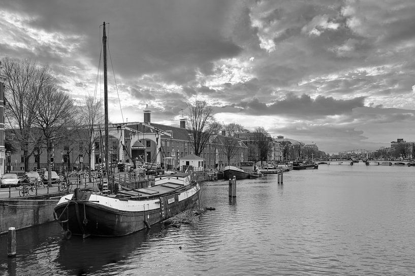 Zicht over de Amstel van Peter Bartelings